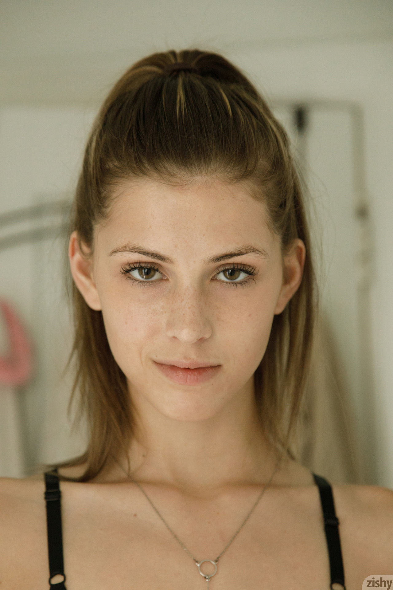 Mazzy Plimpton Shiny Little Secrets 02